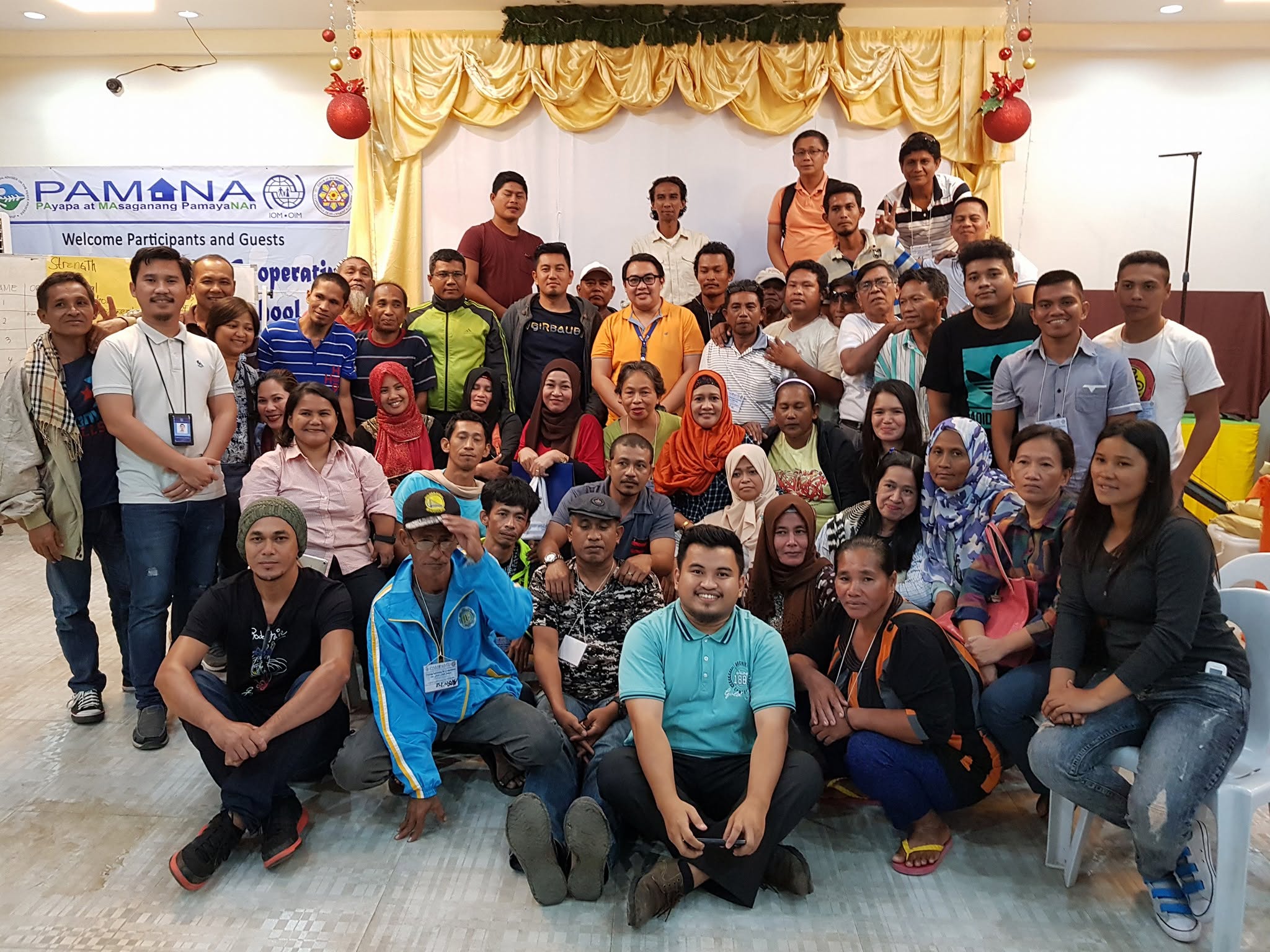 Cooperative trainees and facilitators together in Tawi-Tawi.